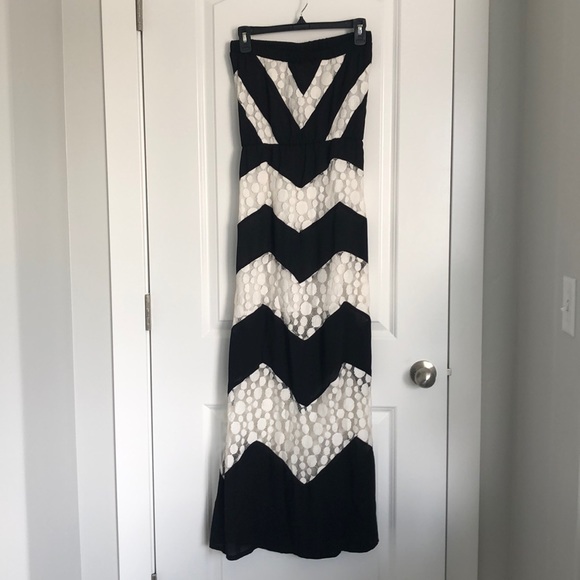 Black and White Strapless Maxi Dress - Picture 2 of 3